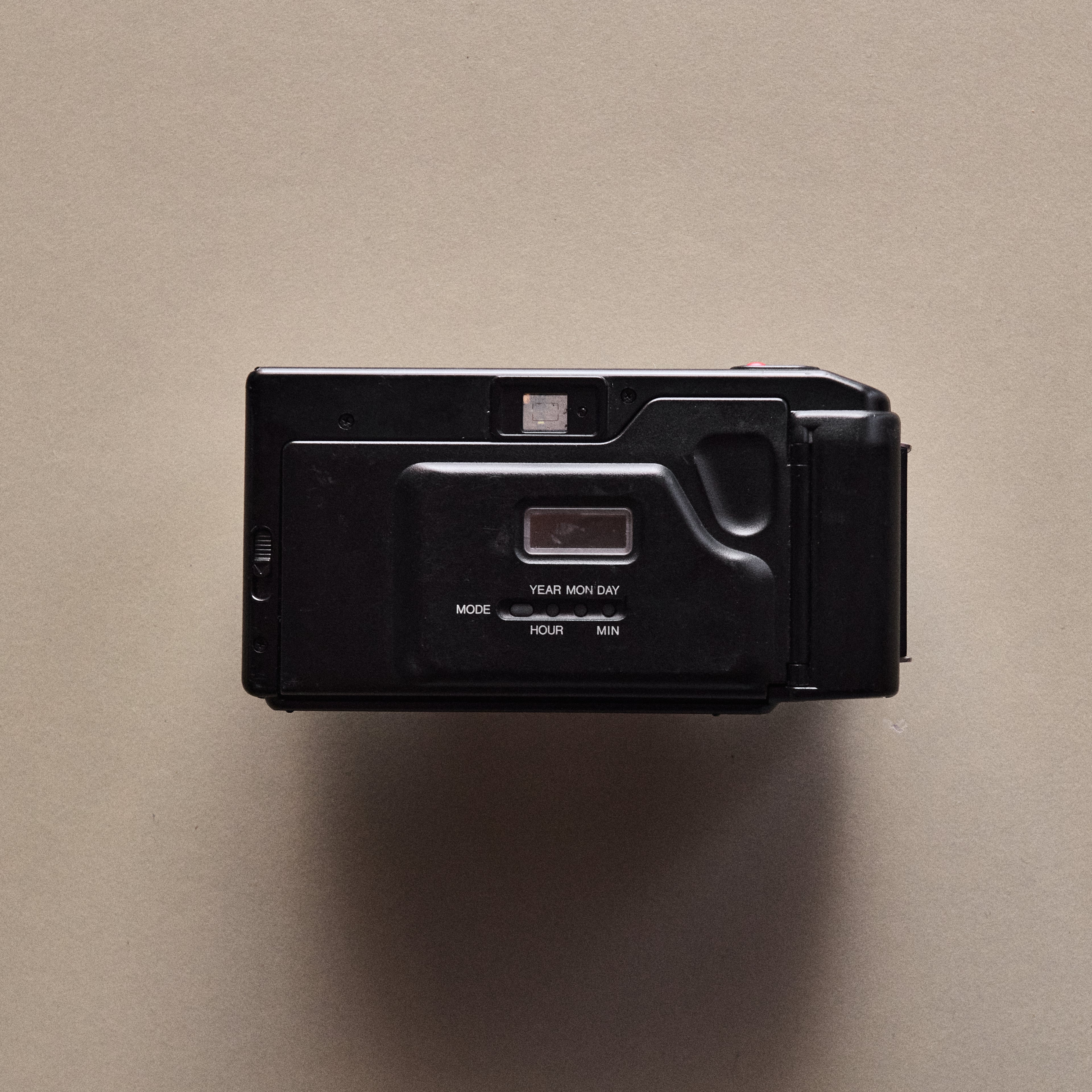 MINOLTA MAC-DUAL QUARTZ DATE